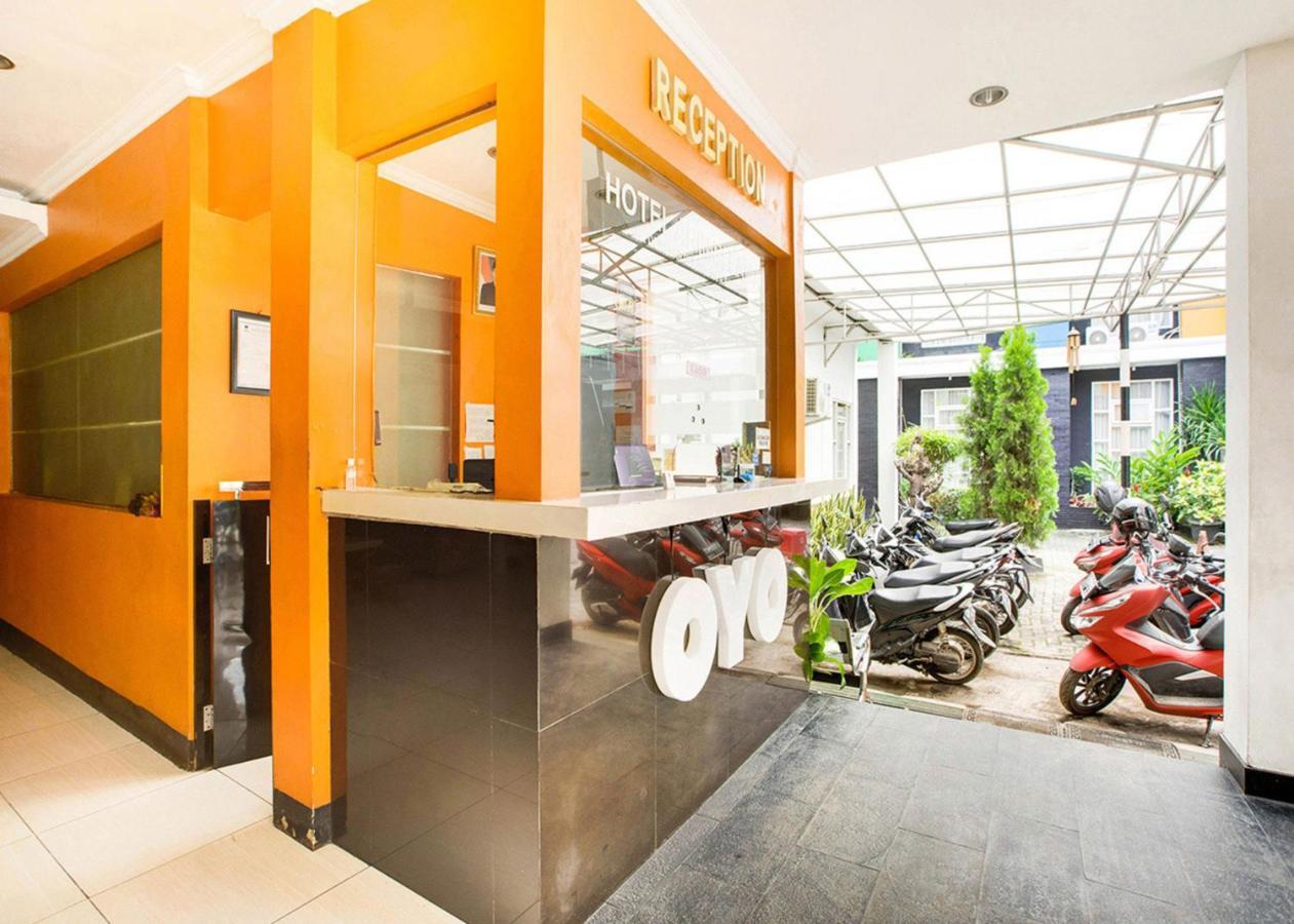 Oyo 2554 Hotel Arimbi Lama Dewi Sartika Bandung Exteriör bild