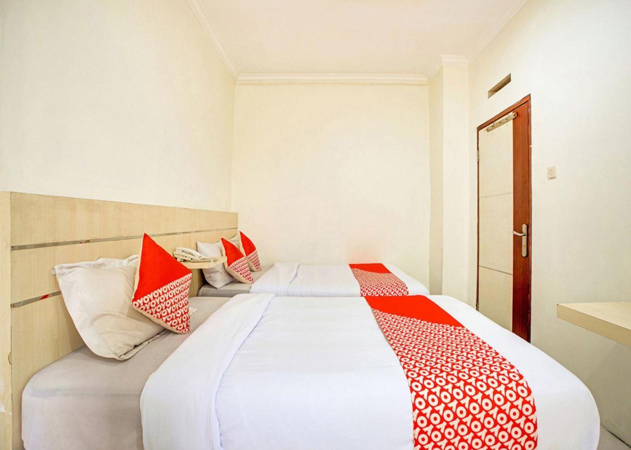 Oyo 2554 Hotel Arimbi Lama Dewi Sartika Bandung Exteriör bild